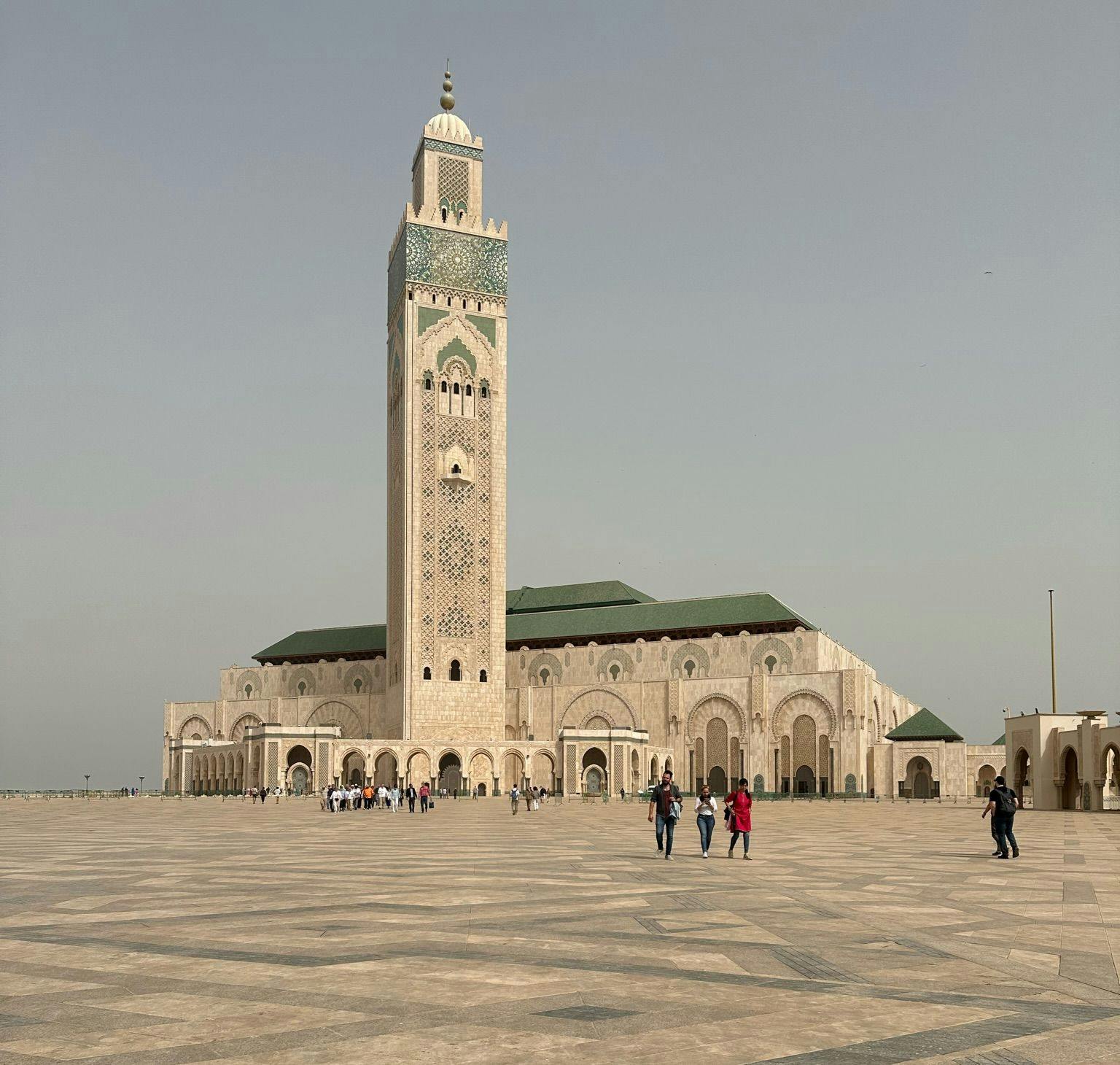 8 Days guided Tour Fes to Casablanca via Desert and Essaouira